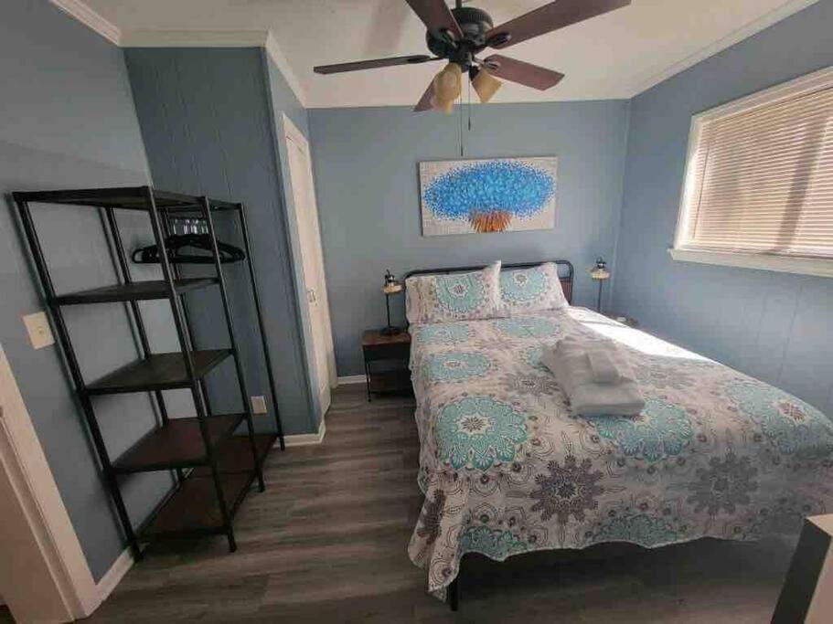 2022 Renovated 2-Bdrm Cozy, Lovely Condo W/Parking! Hilton Head Island Exterior photo