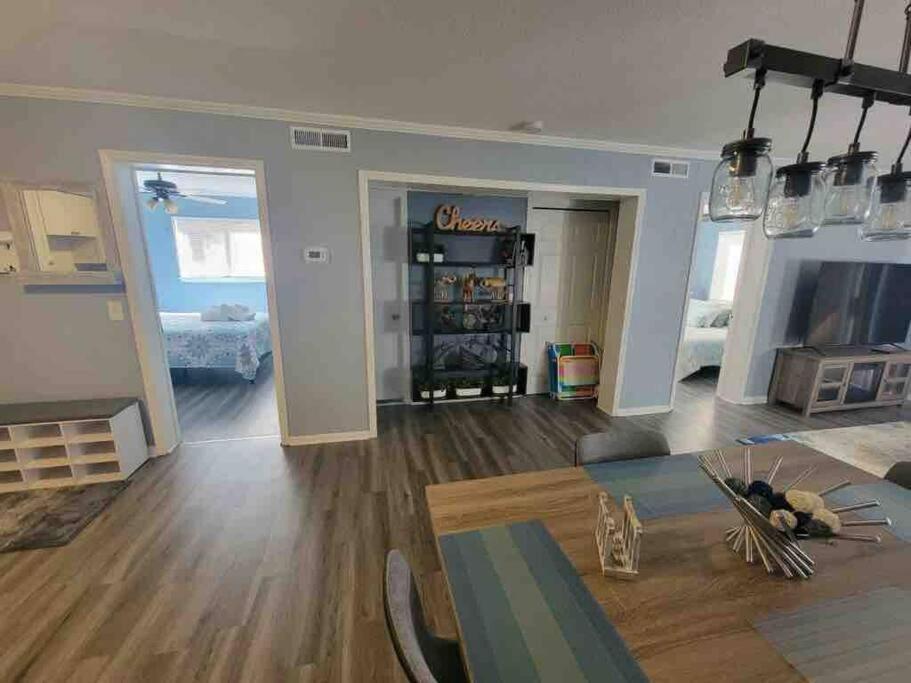 2022 Renovated 2-Bdrm Cozy, Lovely Condo W/Parking! Hilton Head Island Exterior photo